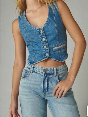 Lucky Brand Denim Vest - Jean vest - Cropped vest - Size Medium